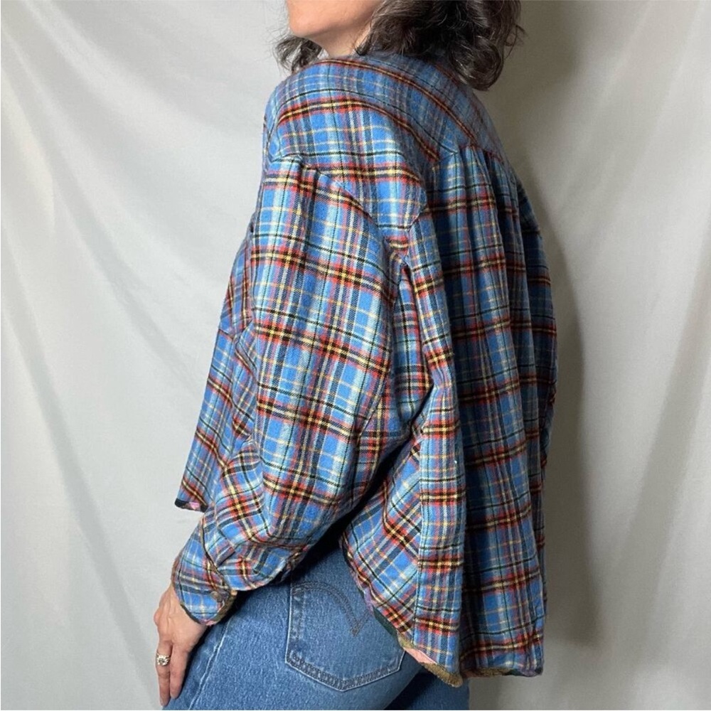 Urban Outfitters Women’s Oversized BDG Karl Cropped Plaid Flannel Shirt Top XS - Picture 4 of 16